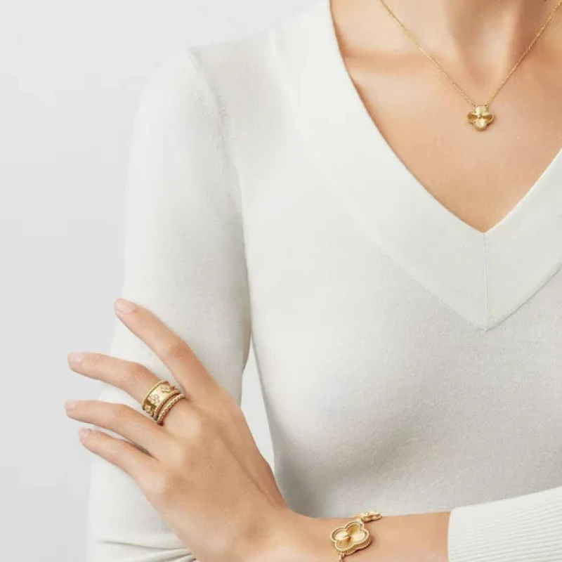 9KT Gold Clover Pendant Necklace for Women