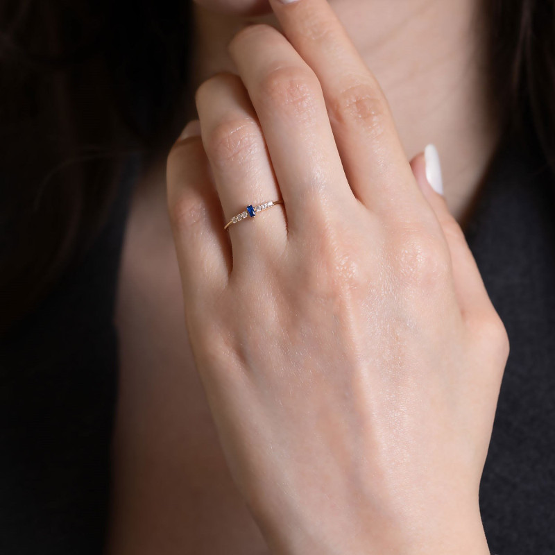 9K Gold Ring with Dark Blue Stone 2