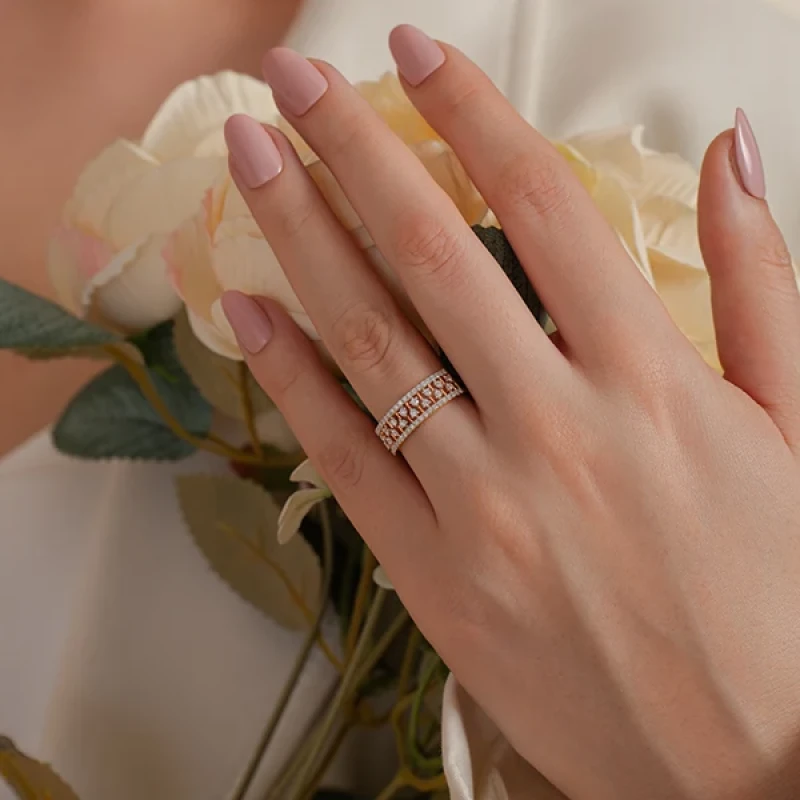 9K Gold Wide Diamond Band Ring 4