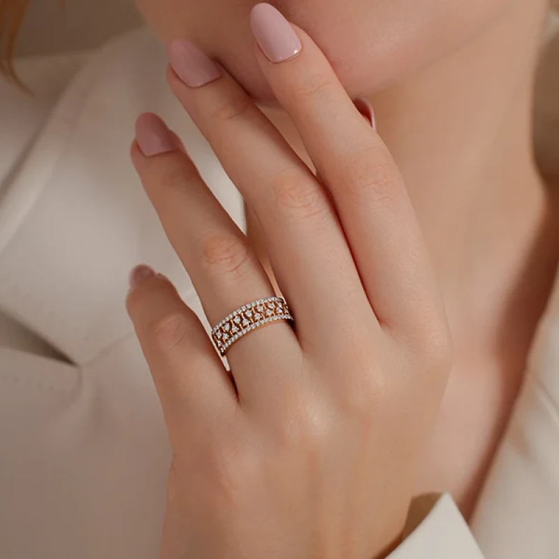 9K Gold Wide Diamond Band Ring 6