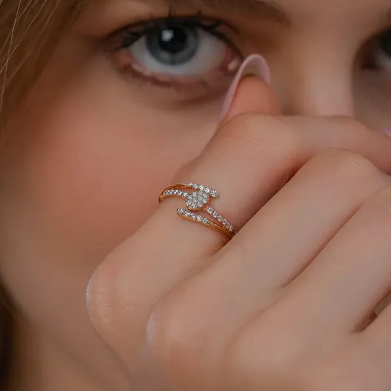 9K Gold Floral Diamond Accent Ring 4