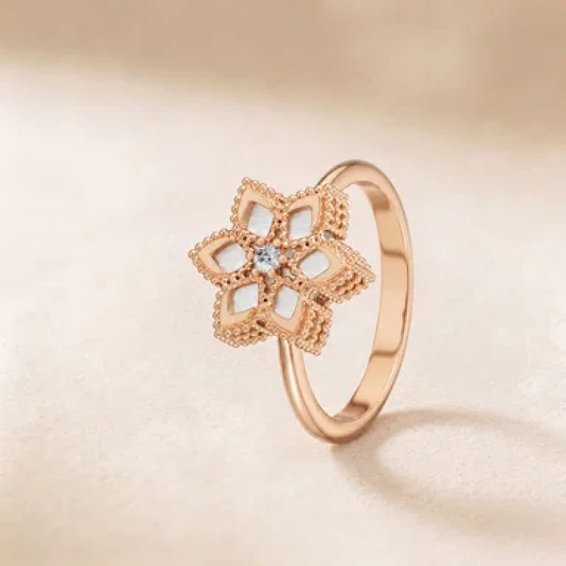 9K Gold Stella D'oro Ring 4