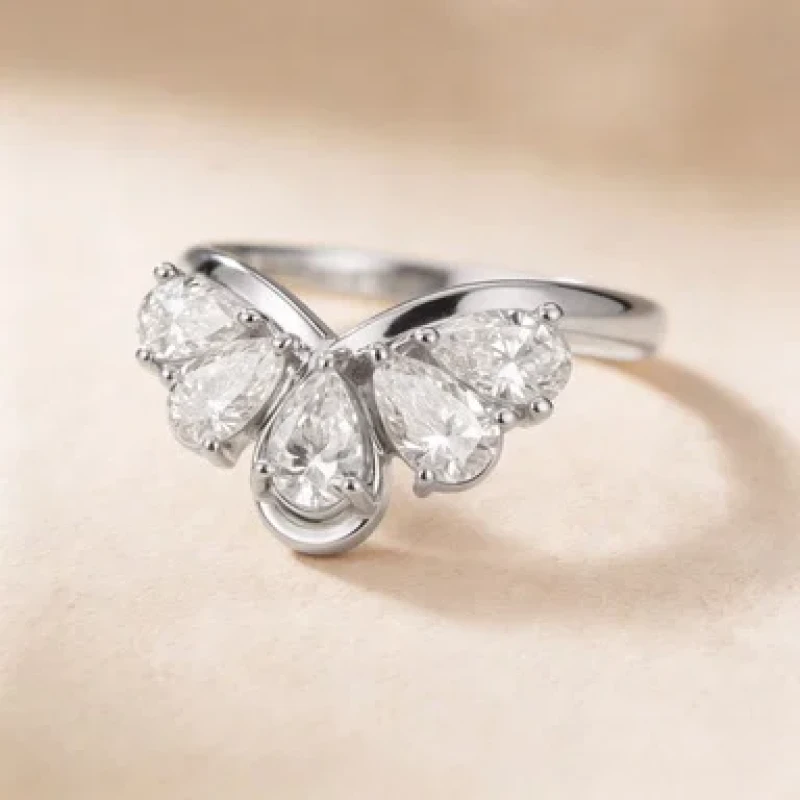 9K Gold Gaia Luxe-Fashion Diamond Ring 7