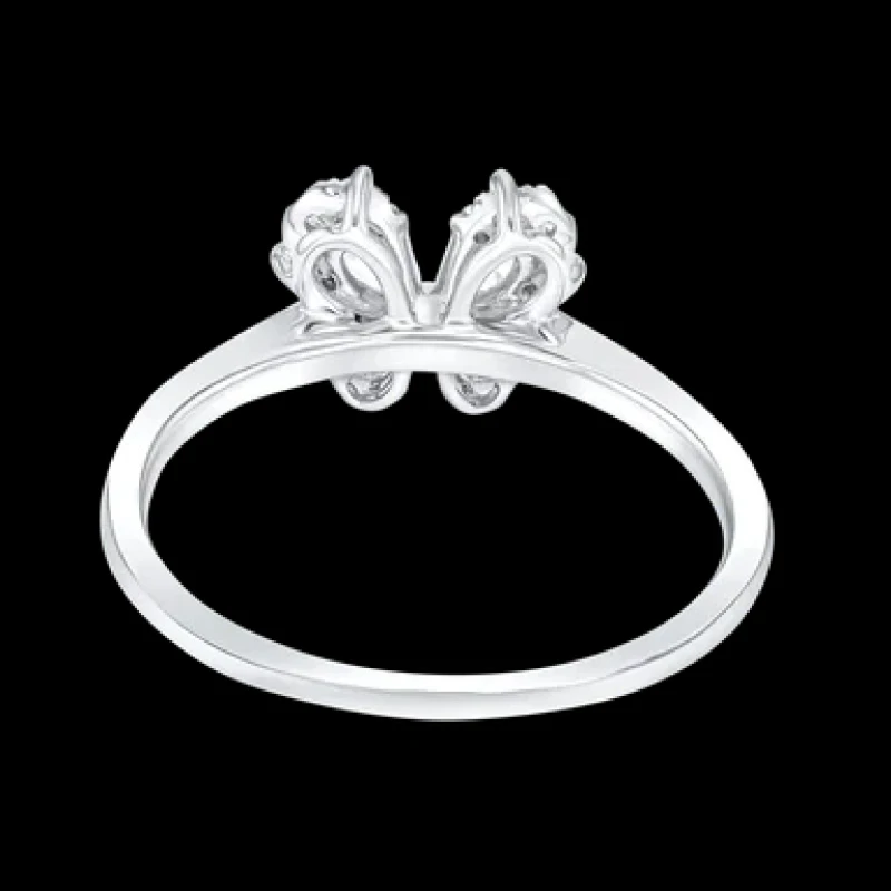 9K Gold Damas Classics Diamond Ring 5