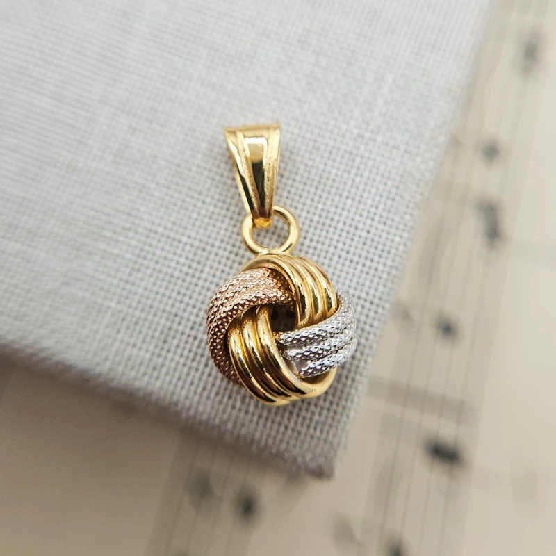 9K Gold Italian Knot Pendant 6
