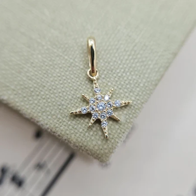 9K Gold Sparkling North Star Charm 3