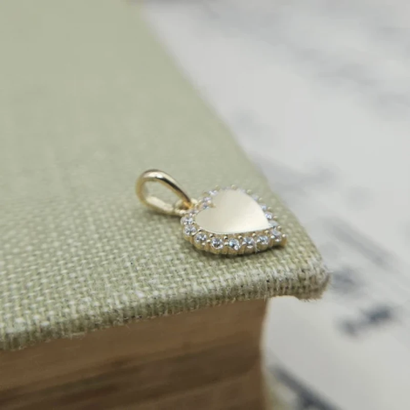 9K Gold Halo Heart Pendant 6