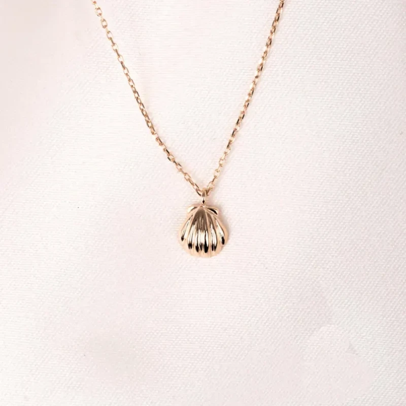 9K Gold Oyster Shell Pendant 8