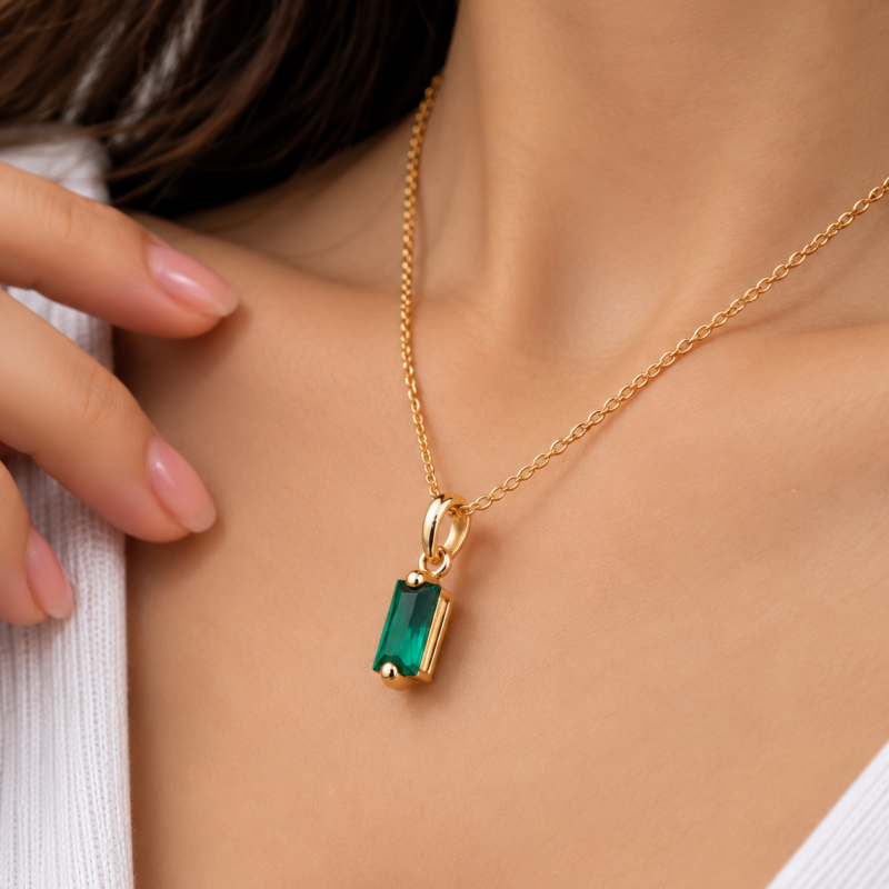 9K Gold Green Baguette Charm 4