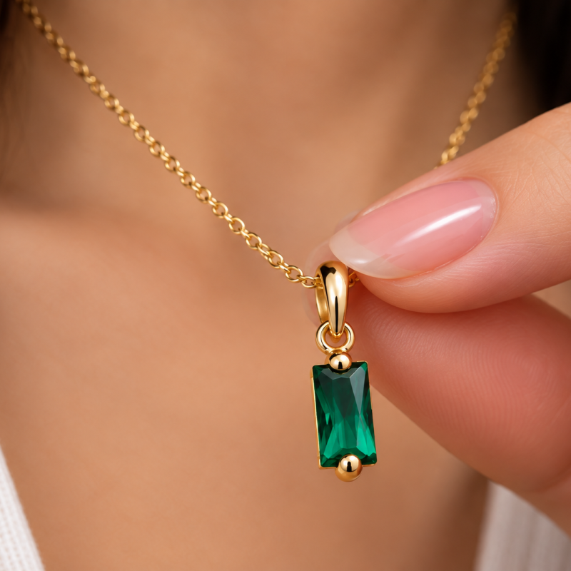 9K Gold Green Baguette Charm 5