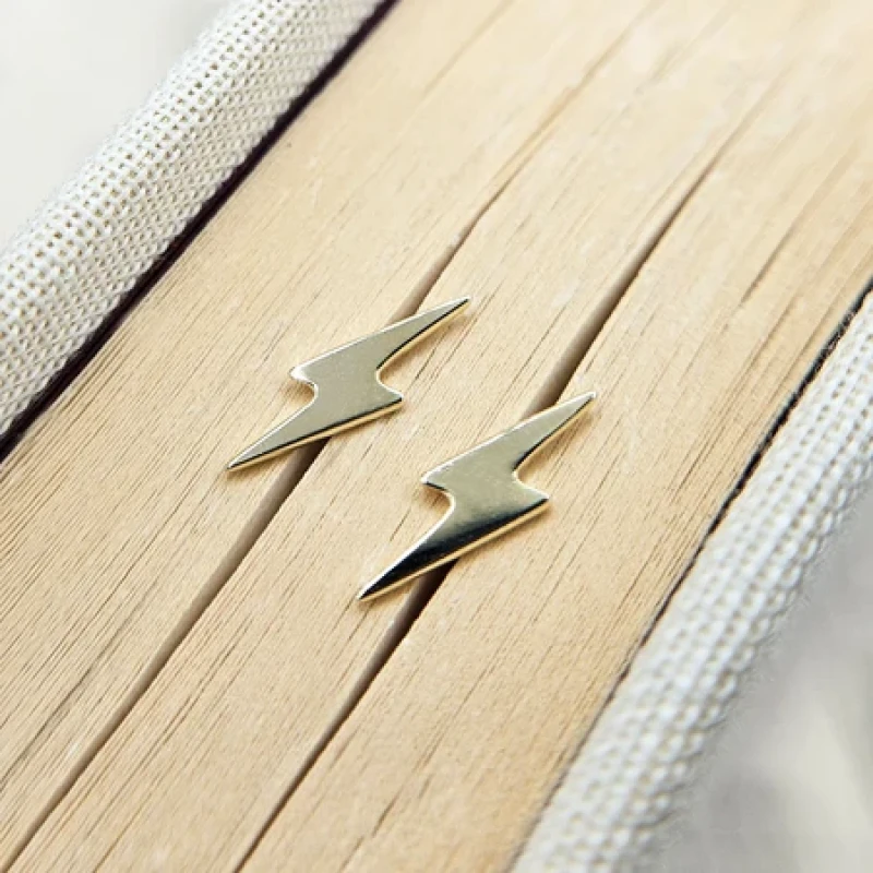 9K Gold Lightning Stud Earrings 8