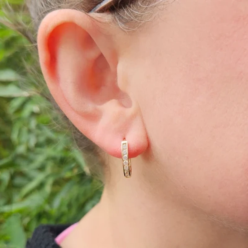 9K Gold Oval Huggie Earrings 9