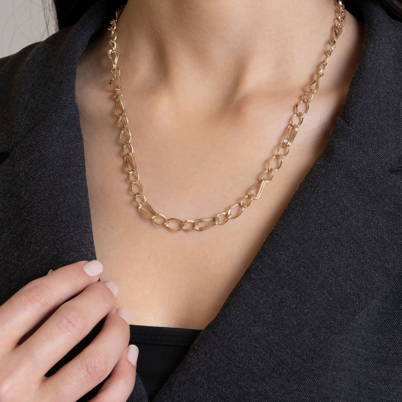 9K Gold Lightweight Oval Hollow Pendant 3