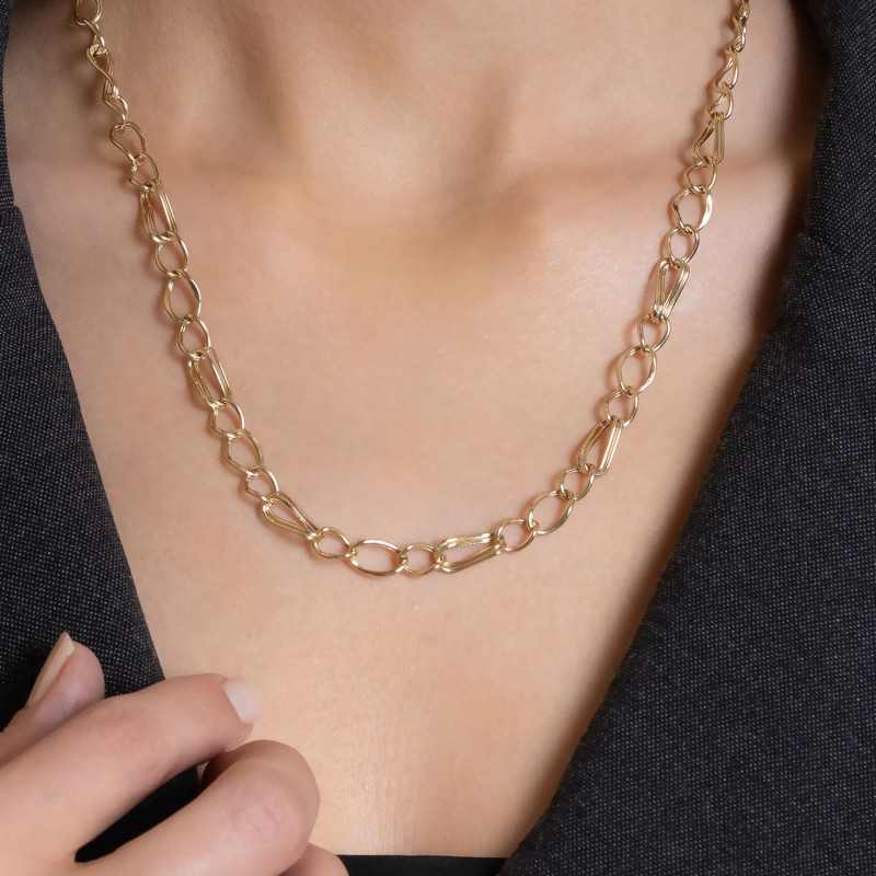 9K Gold Lightweight Oval Hollow Pendant 4