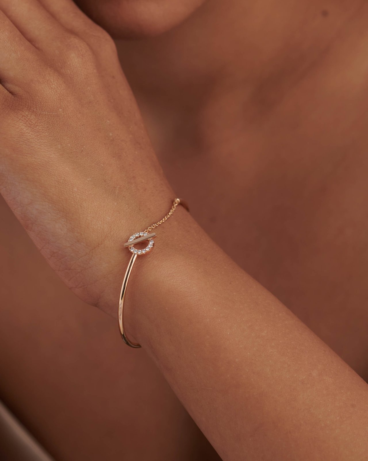 9K Gold Circle Flexible Bangle Bracelet 4