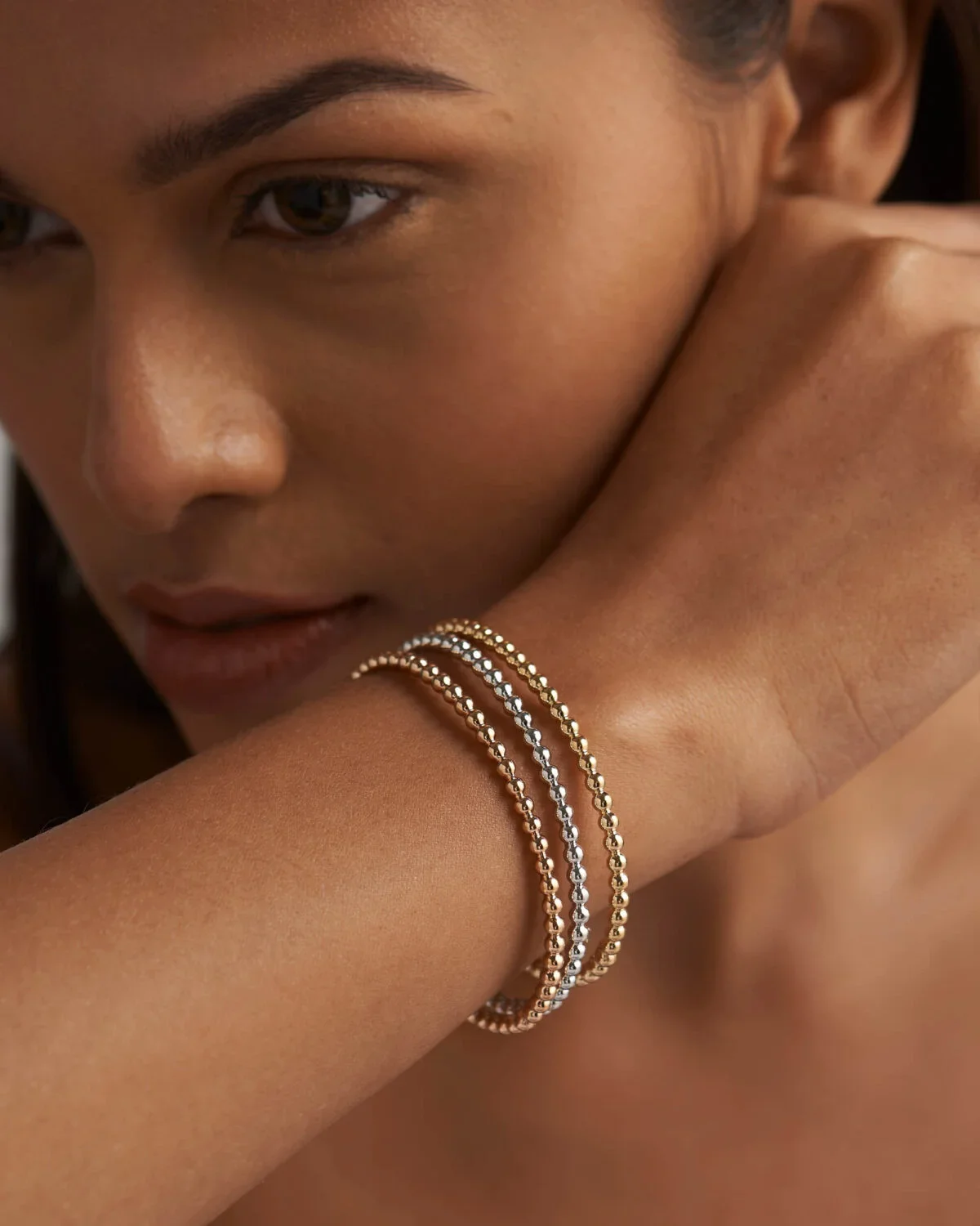 9K Gold Beaded Oval Bangle 3
