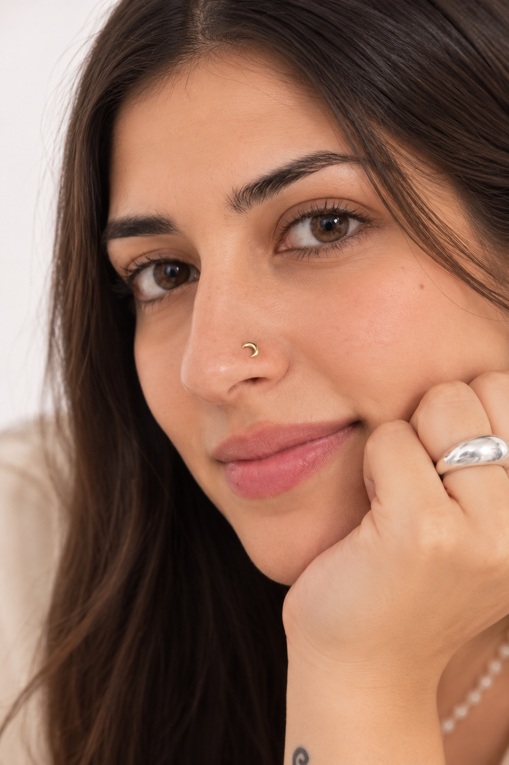 9KT Gold Crescent Moon Nose Stud for Women 3