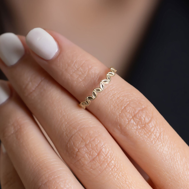 9K Gold Leaf Ring 4