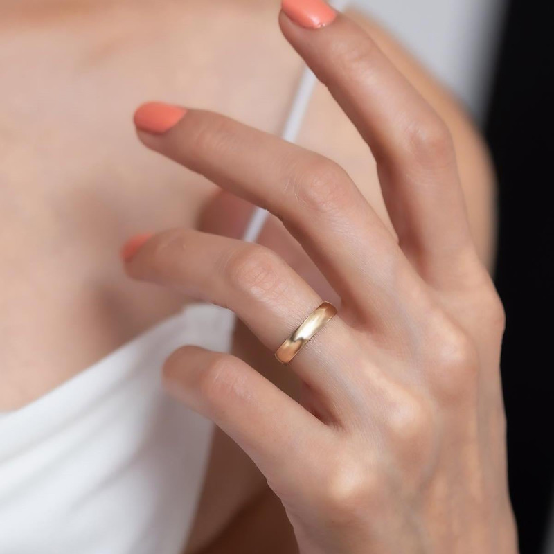 9K Gold 4mm Classic Wedding Band 2