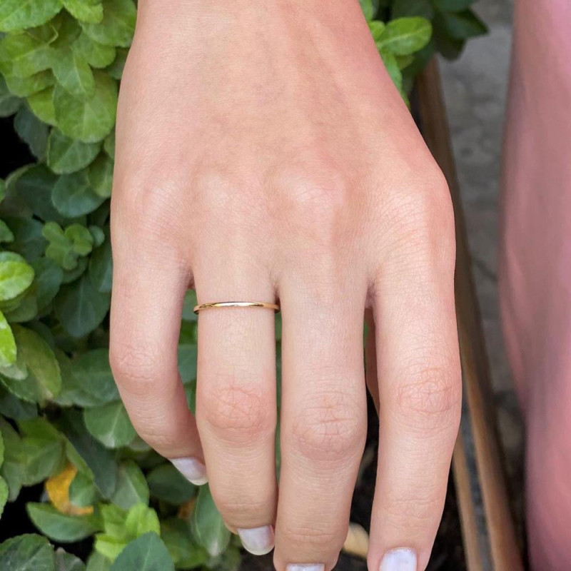 9K Gold 1mm Classic Wedding Band 3