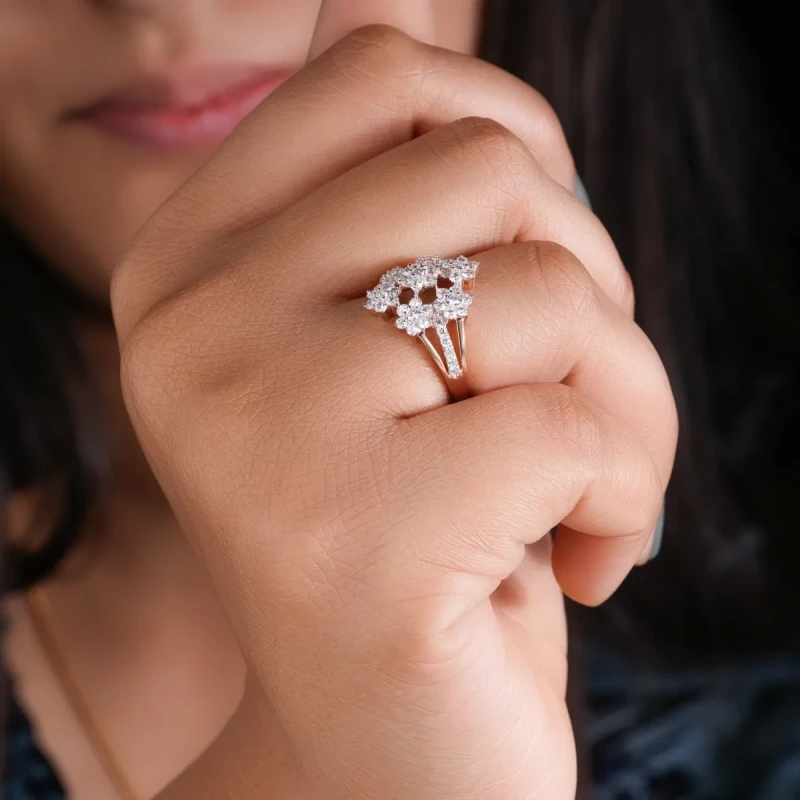 9K Gold Floral Diamond Ring 3