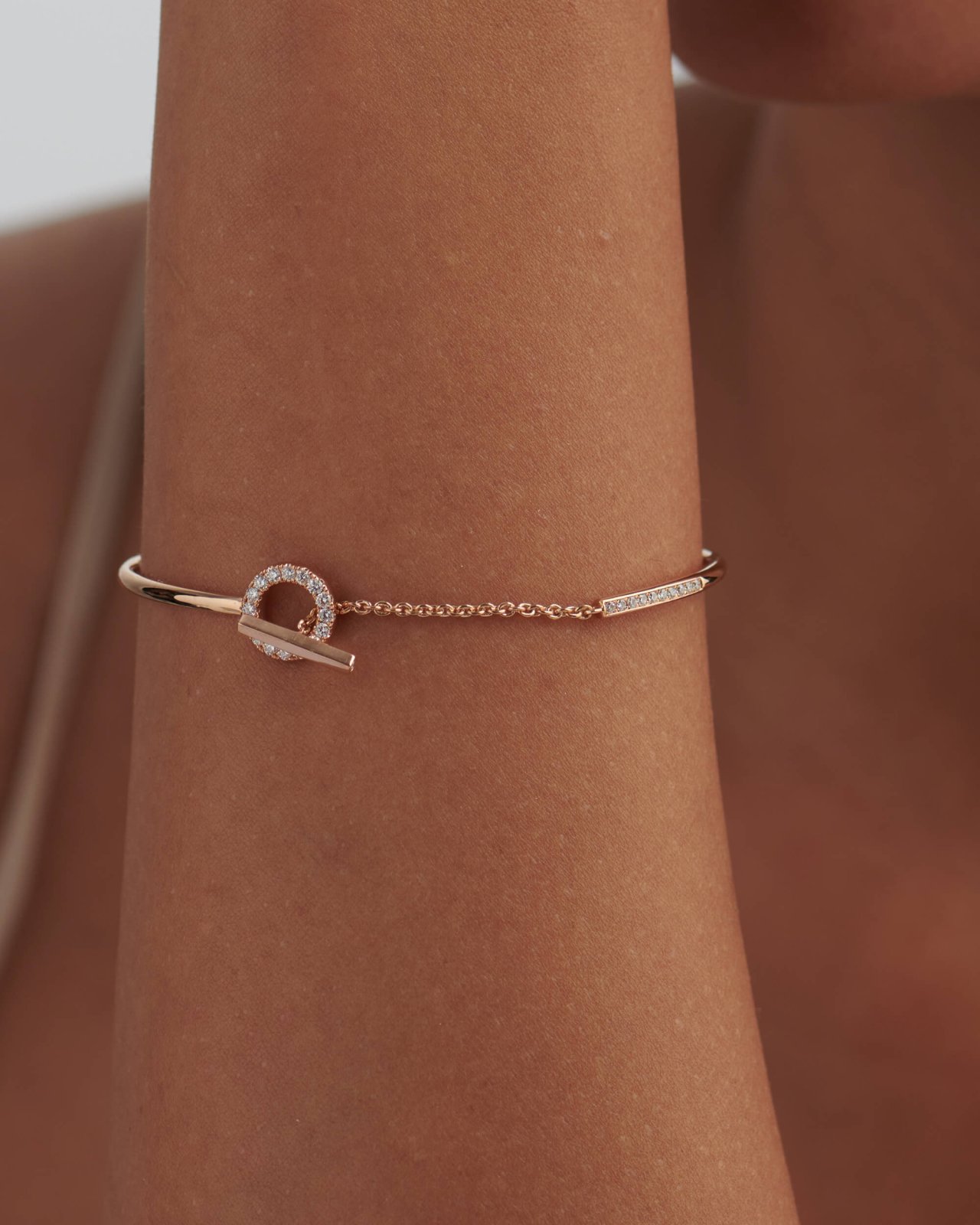 9K Gold Circle Flexible Bangle Bracelet